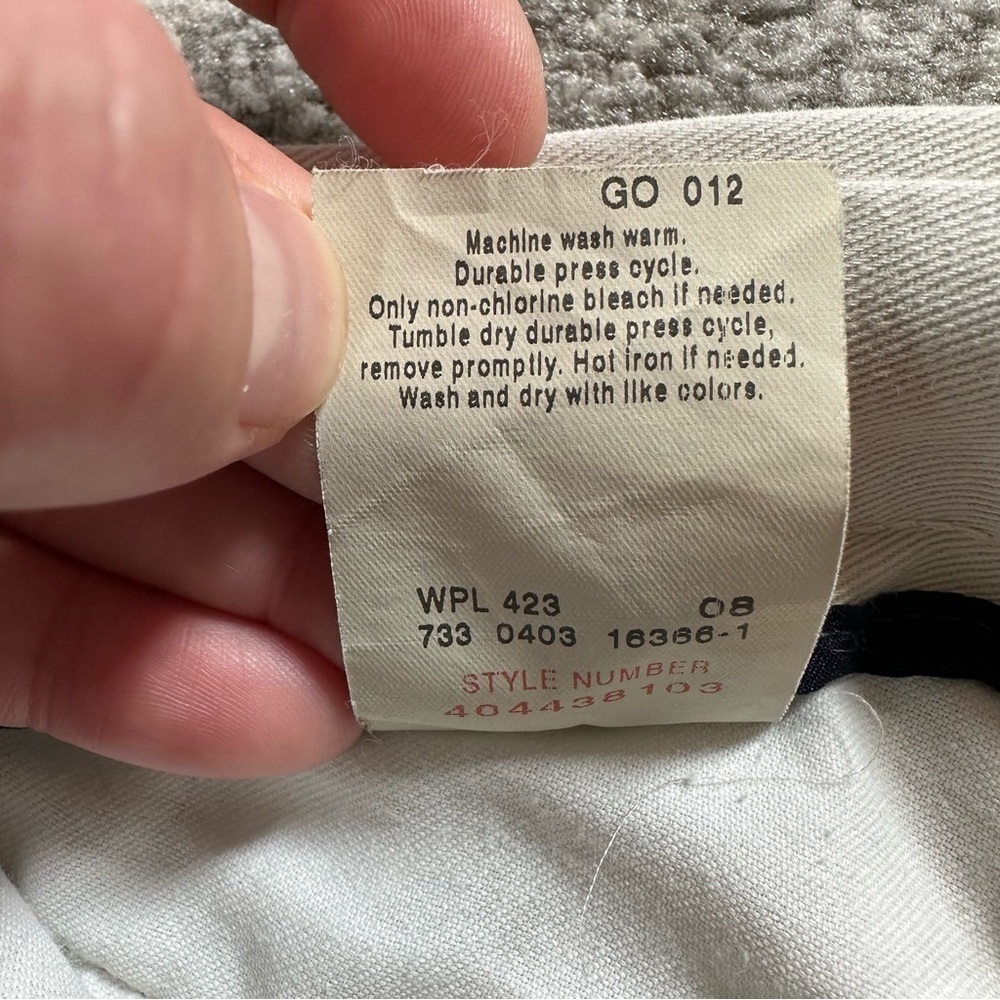Dockers Classic Fit Pleated Front Tan Khaki Chinos w/ Individual Fit Waist Band - Picture 5 of 5